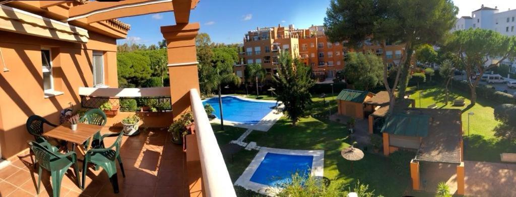 Gatu Premium Atico Sotavento Playa, Parking, Terraza, Piscinas, Wifi Y Aire Acc , " Preferente Mayores De 25 Anos Y Familias " El Puerto de Santa María Esterno foto