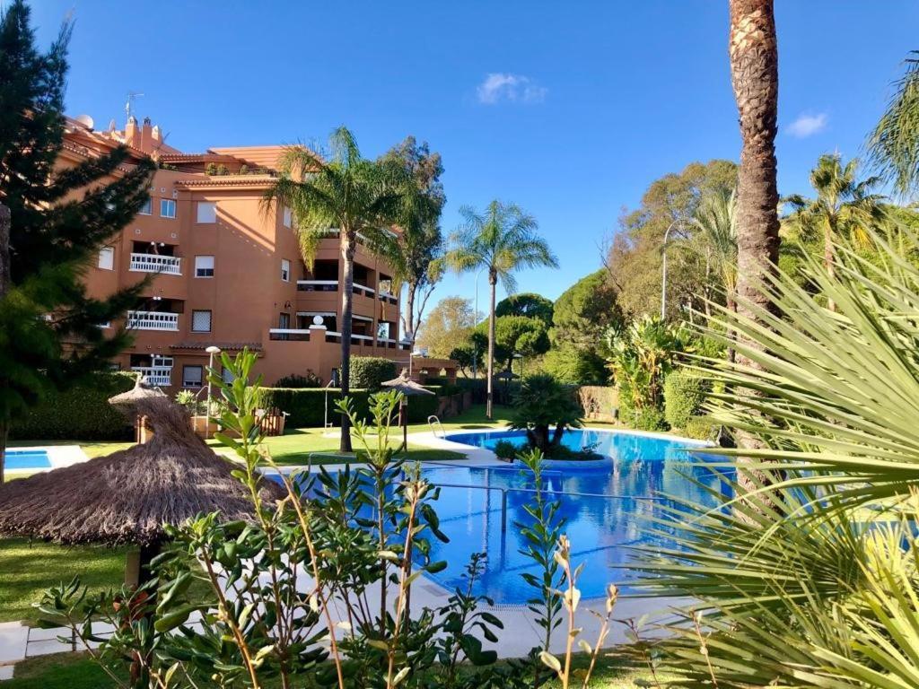 Gatu Premium Atico Sotavento Playa, Parking, Terraza, Piscinas, Wifi Y Aire Acc , " Preferente Mayores De 25 Anos Y Familias " El Puerto de Santa María Esterno foto